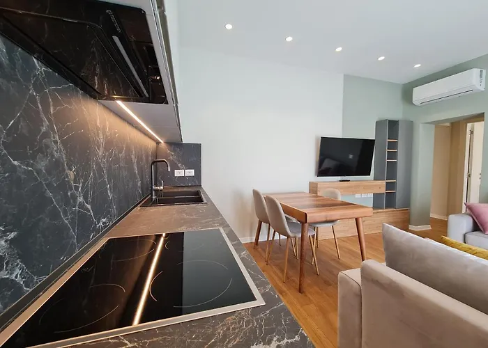 Apartment Adore - Modern *
